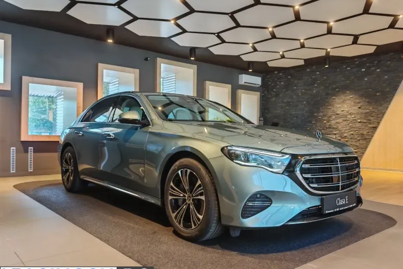 Mercedes-Benz E din 2025 cu 1 km - oferta MER213137 - foto 3