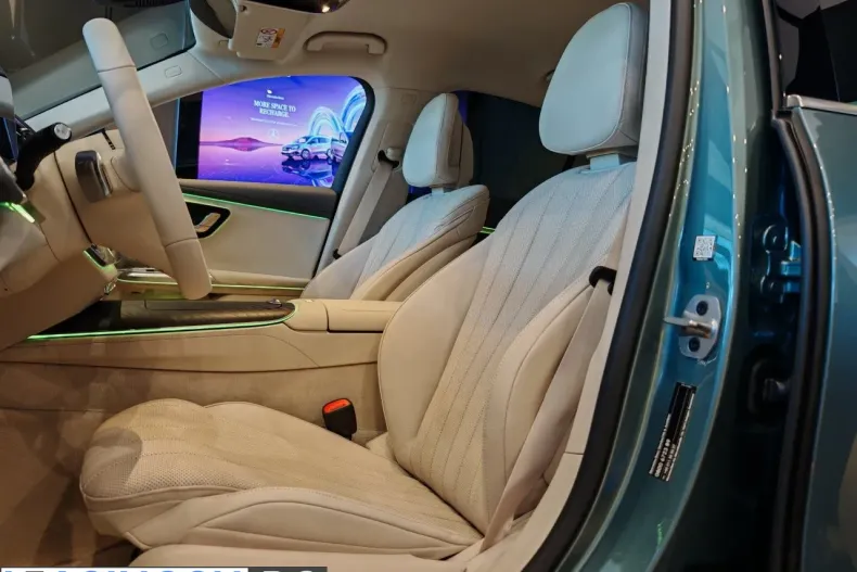 Mercedes-Benz E din 2025 cu 1 km - oferta MER213137 - foto 10