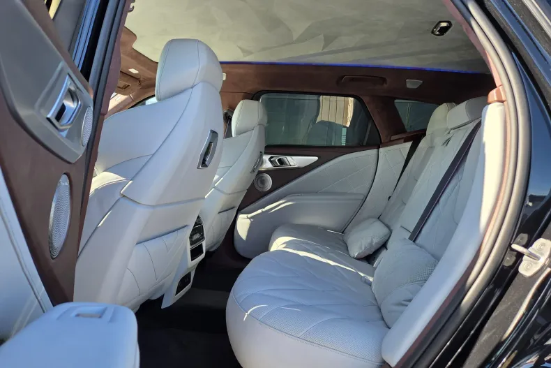 BMW XM (Seria X) din 2025 cu 24.805 km - oferta BMW213147 - foto 33