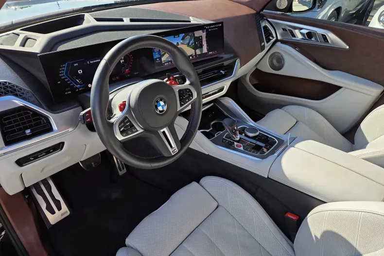 BMW XM (Seria X) din 2025 cu 24.805 km - oferta BMW213147 - foto 36