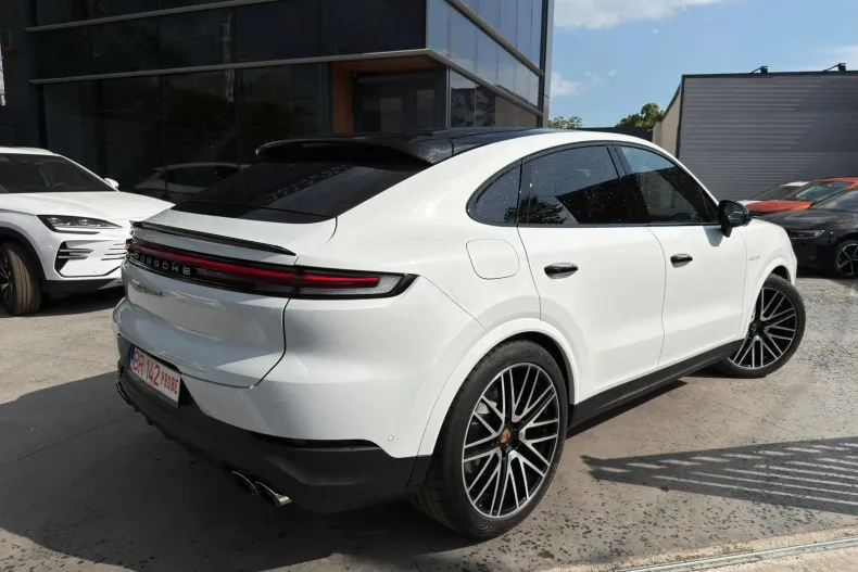 Porsche Cayenne din 2025 cu 930 km - oferta POR213154 - foto 9
