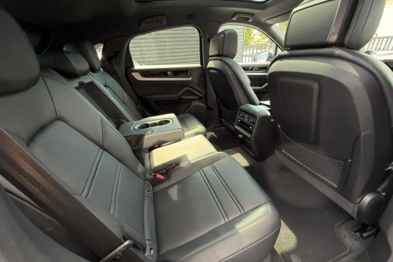 Porsche Cayenne din 2025 cu 930 km - oferta POR213154 - foto 18