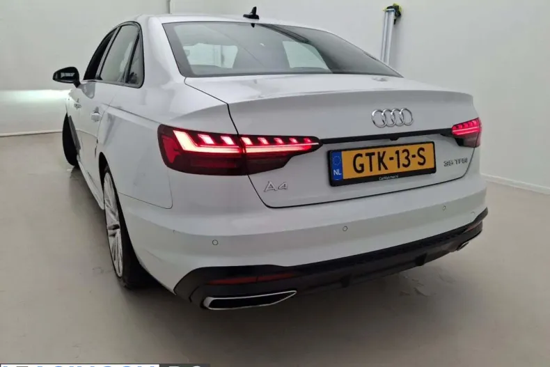 Audi A4 din 2022 cu 103.128 km - oferta AUD213157 - foto 4