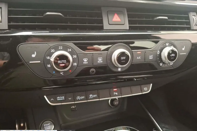 Audi A4 din 2022 cu 103.128 km - oferta AUD213157 - foto 11