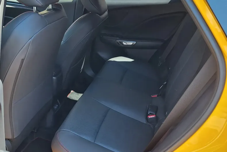 Lexus LBX din 2025 cu 100 km - oferta LEX213166 - foto 8
