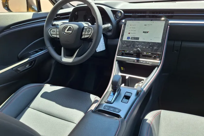 Lexus LBX din 2025 cu 100 km - oferta LEX213166 - foto 20