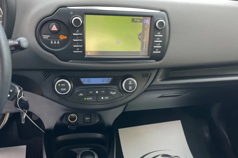 Toyota Yaris din 2020 cu 179.000 km - oferta TOY213171 - foto 36