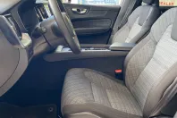 Volvo XC60 din 2023 cu 26.730 km - oferta VOL213179 - foto 7