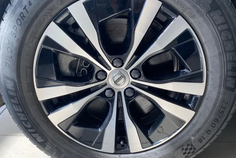 Volvo XC60 din 2023 cu 26.730 km - oferta VOL213179 - foto 10