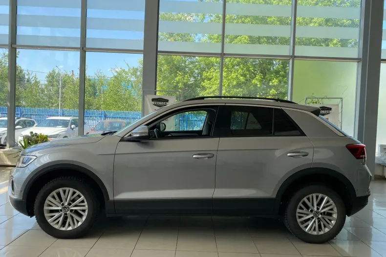 Volkswagen T-Roc din 2023 cu 66.200 km - oferta VOL213180 - foto 5