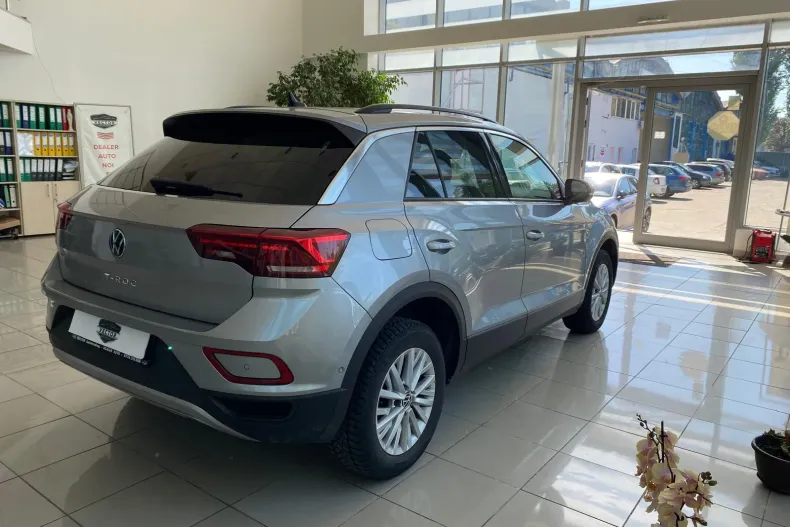 Volkswagen T-Roc din 2023 cu 66.200 km - oferta VOL213180 - foto 7