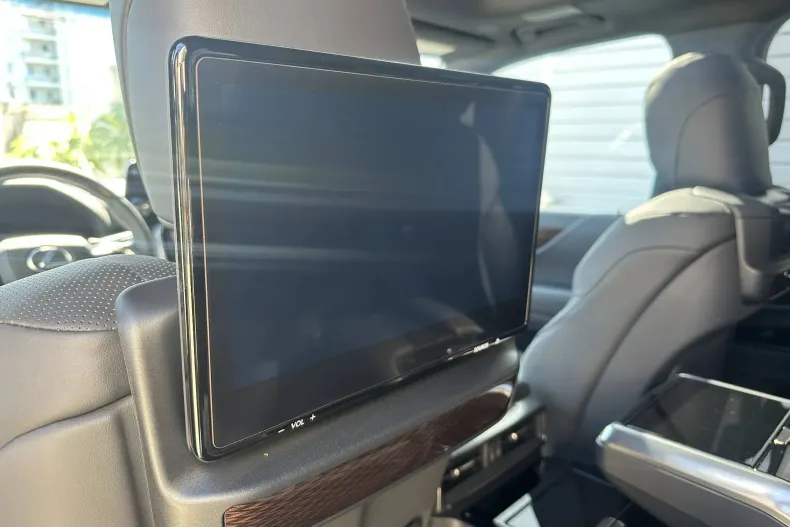 Lexus Seria LX din 2025 cu 10 km - oferta LEX213183 - foto 22