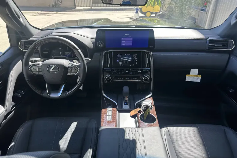 Lexus Seria LX din 2025 cu 10 km - oferta LEX213183 - foto 24