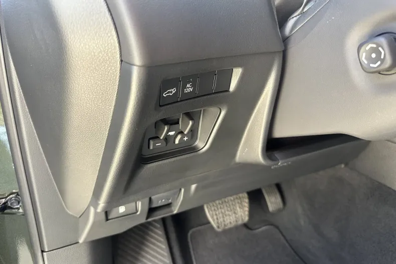 Lexus Seria LX din 2025 cu 10 km - oferta LEX213183 - foto 33