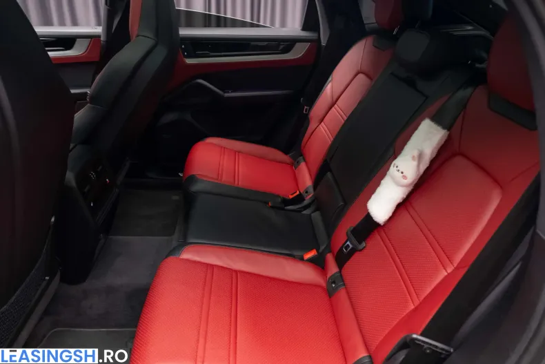 Porsche Cayenne din 2024 cu 24.000 km - oferta POR213187 - foto 29