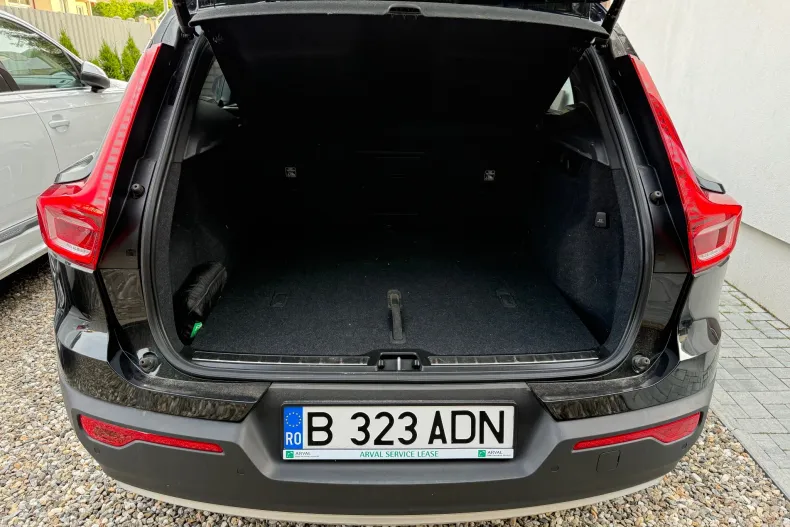 Volvo XC40 din 2021 cu 30.511 km - oferta VOL213190 - foto 15