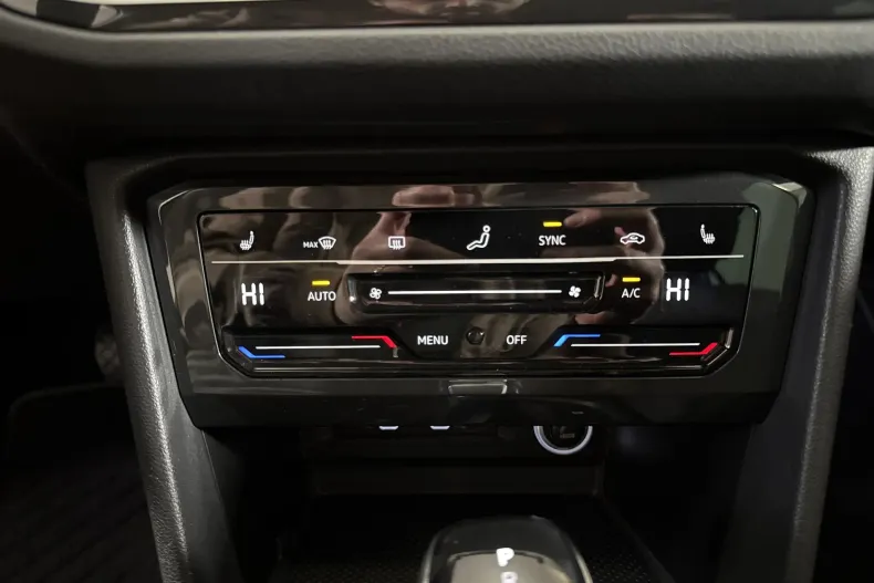 Volkswagen Tiguan din 2021 cu 64.093 km - oferta VOL213197 - foto 18