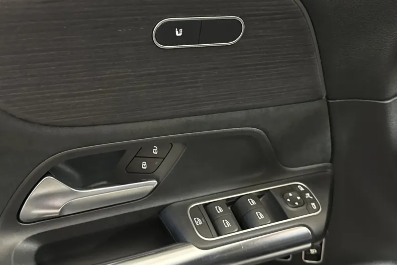 Mercedes-Benz GLA din 2020 cu 100.096 km - oferta MER213198 - foto 14