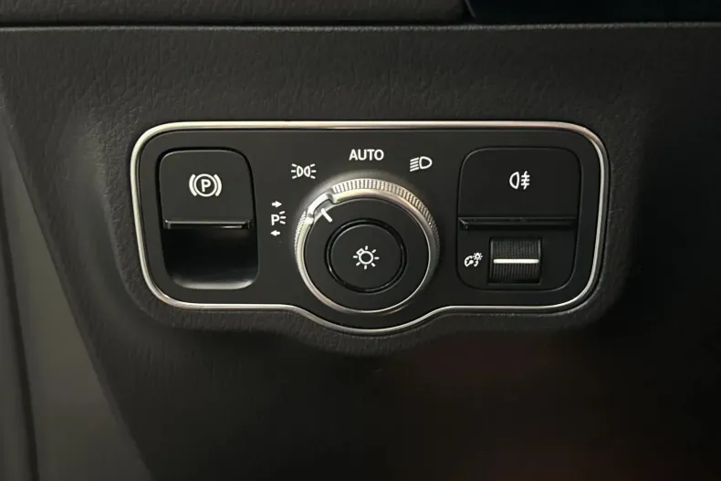 Mercedes-Benz GLA din 2020 cu 100.096 km - oferta MER213198 - foto 15