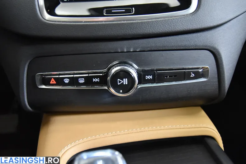 Volvo XC90 din 2021 cu 118.172 km - oferta VOL213203 - foto 18