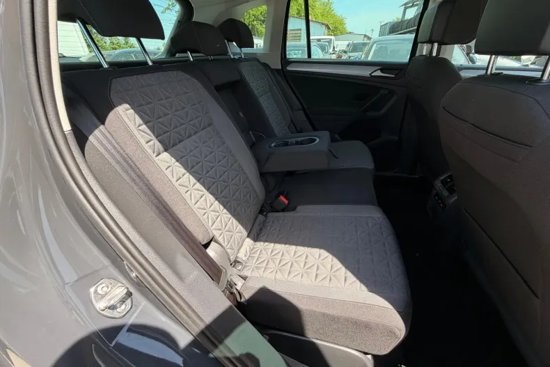 Volkswagen Tiguan din 2021 cu 61.000 km - oferta VOL213206 - foto 17