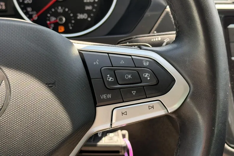 Volkswagen Tiguan din 2021 cu 61.000 km - oferta VOL213206 - foto 31