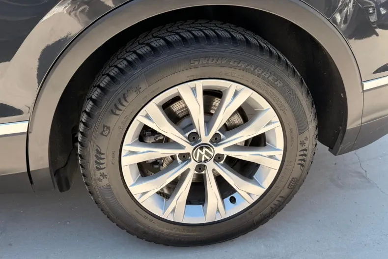 Volkswagen Tiguan din 2021 cu 61.000 km - oferta VOL213206 - foto 36