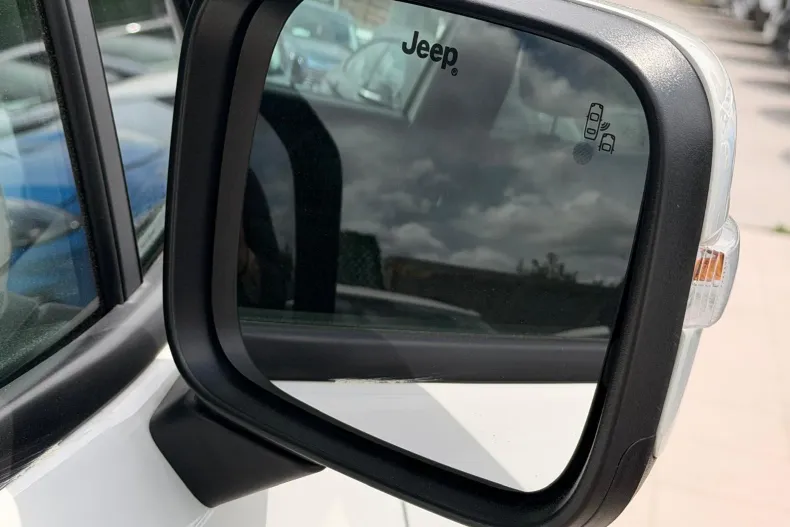 Jeep Renegade din 2023 cu 85.000 km - oferta JEE213208 - foto 15