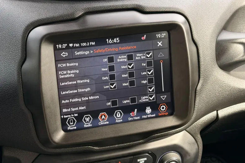 Jeep Renegade din 2023 cu 85.000 km - oferta JEE213208 - foto 29