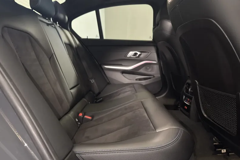 BMW 320i (Seria 3) din 2023 cu 41.547 km - oferta BMW213215 - foto 12