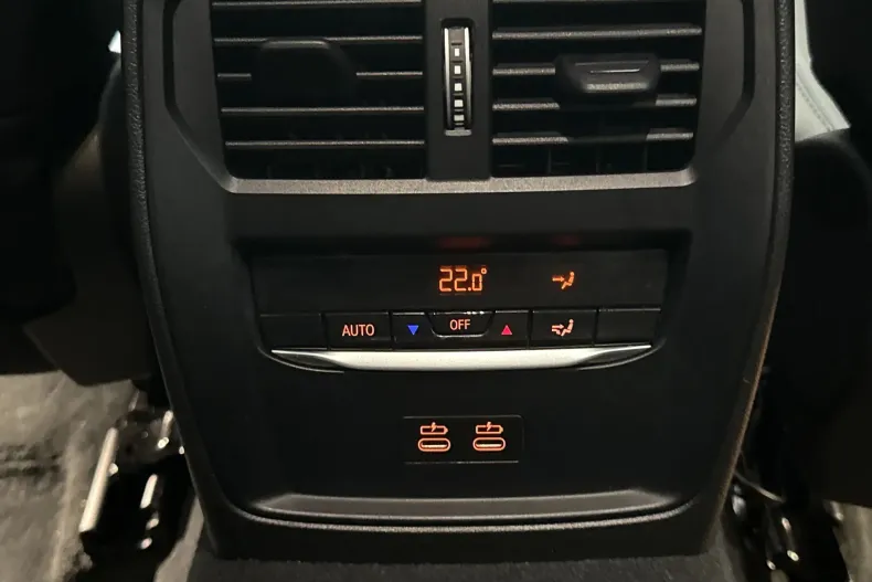 BMW 320i (Seria 3) din 2023 cu 41.547 km - oferta BMW213215 - foto 25