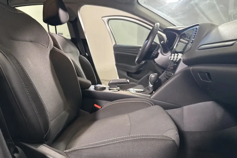 Renault Megane din 2022 cu 70.368 km - oferta REN213216 - foto 11