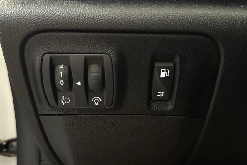 Renault Megane din 2022 cu 70.368 km - oferta REN213216 - foto 15
