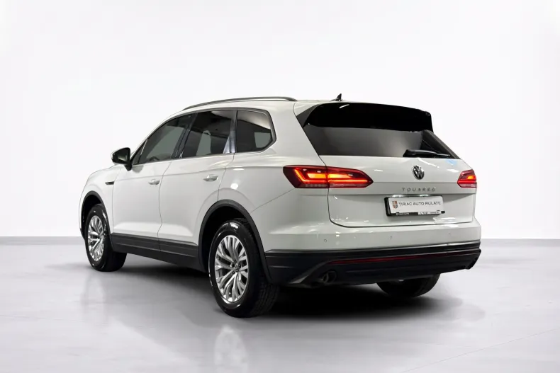 Volkswagen Touareg din 2021 cu 162.714 km - oferta VOL213222 - foto 3
