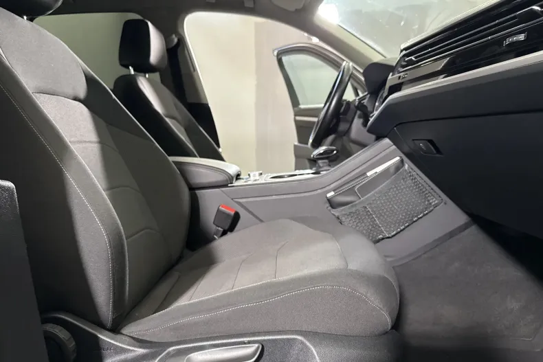 Volkswagen Touareg din 2021 cu 162.714 km - oferta VOL213222 - foto 11