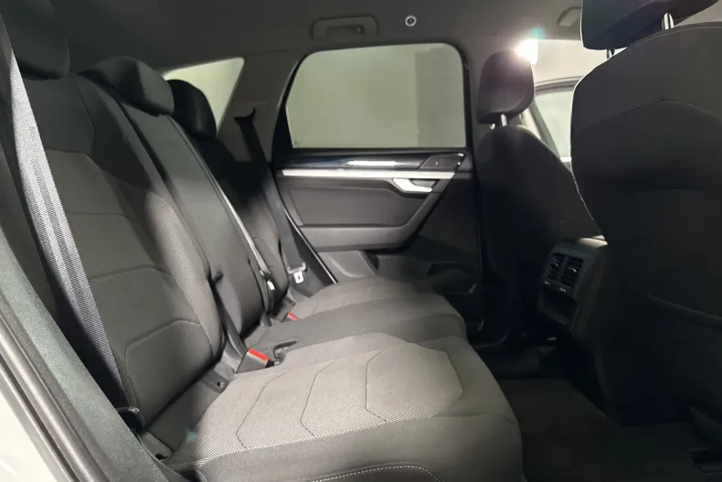 Volkswagen Touareg din 2021 cu 162.714 km - oferta VOL213222 - foto 12