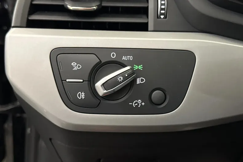 Audi A4 din 2021 cu 102.832 km - oferta AUD213224 - foto 15