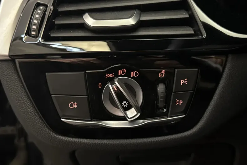 BMW 520i (Seria 5) din 2021 cu 86.984 km - oferta BMW213226 - foto 15