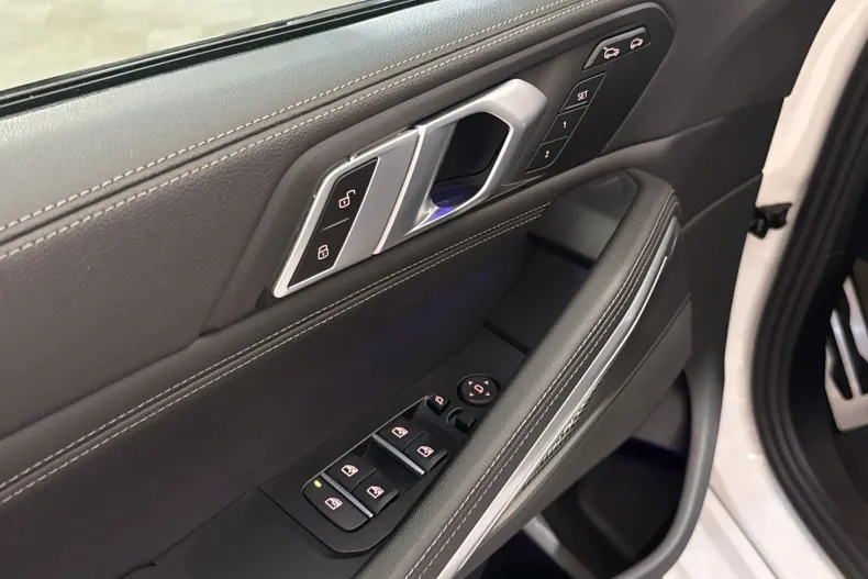BMW X6 (Seria X) din 2023 cu 69.005 km - oferta BMW213227 - foto 14