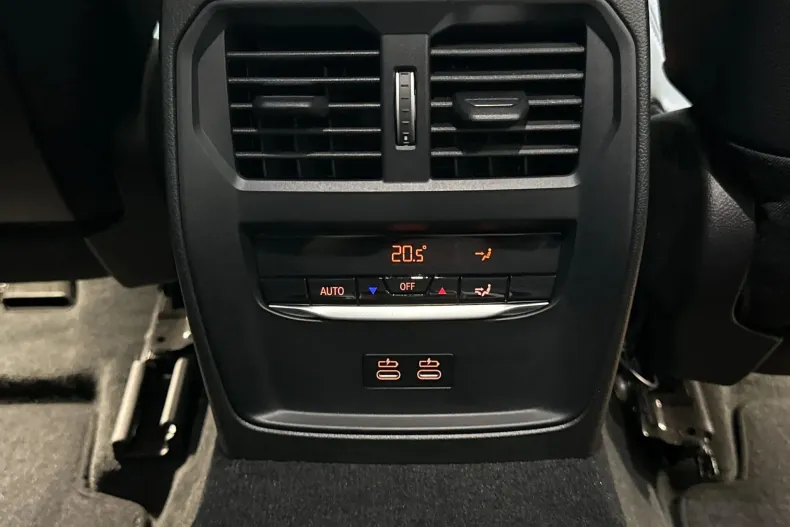 BMW 320d (Seria 3) din 2023 cu 43.741 km - oferta BMW213229 - foto 25