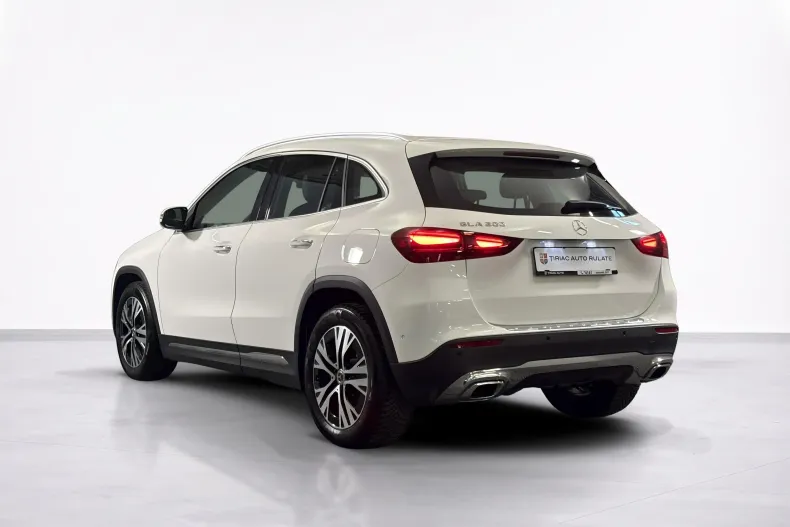 Mercedes-Benz GLA din 2024 cu 27.188 km - oferta MER213232 - foto 3