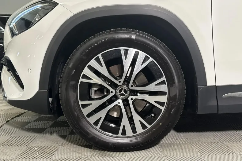 Mercedes-Benz GLA din 2024 cu 27.188 km - oferta MER213232 - foto 13
