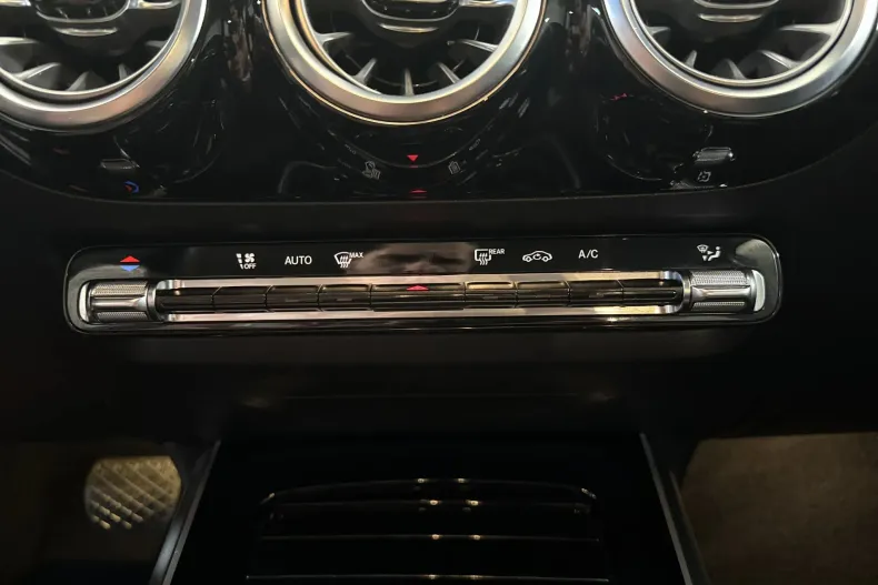 Mercedes-Benz GLA din 2024 cu 27.188 km - oferta MER213232 - foto 17