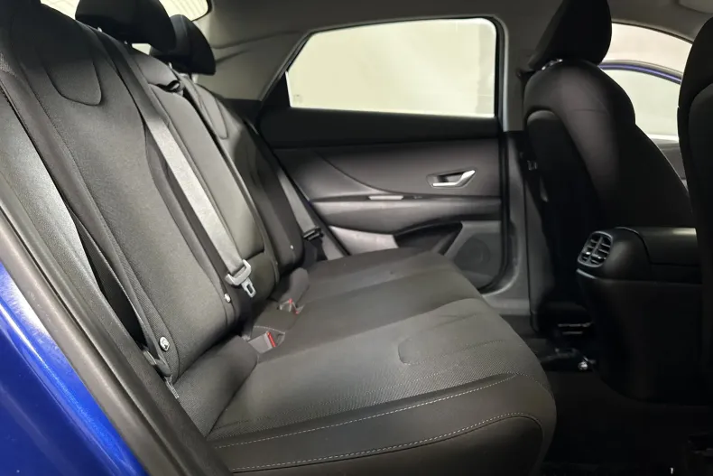 Hyundai Elantra din 2021 cu 36.406 km - oferta HYU213237 - foto 12