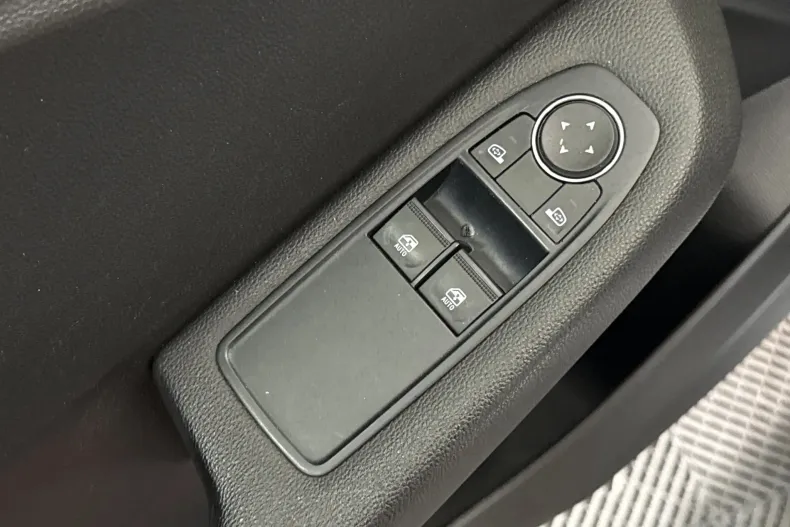 Renault Clio din 2022 cu 96.022 km - oferta REN213239 - foto 14