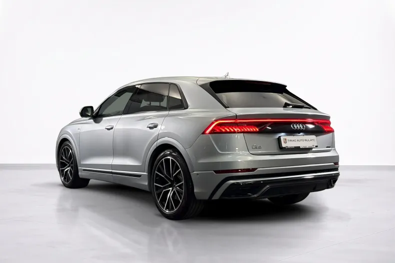 Audi Q8 din 2022 cu 117.779 km - oferta AUD213240 - foto 3