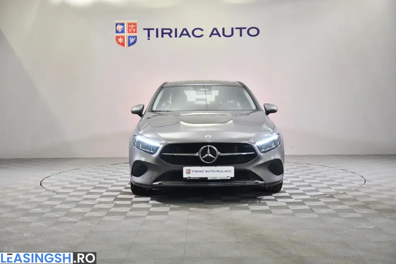Mercedes-Benz A 180 (Clasa A) din 2024 cu 14.451 km - oferta MER213248 - foto 8