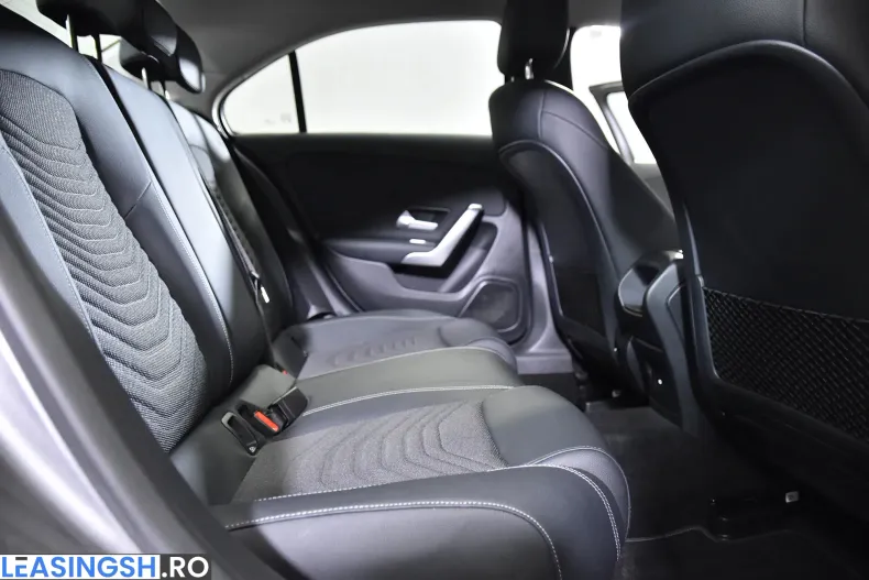 Mercedes-Benz A 180 (Clasa A) din 2024 cu 14.451 km - oferta MER213248 - foto 12