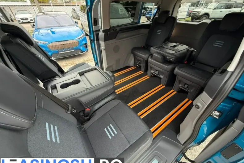 Ford Tourneo Custom din 2025 cu 1 km - oferta FOR213260 - foto 12