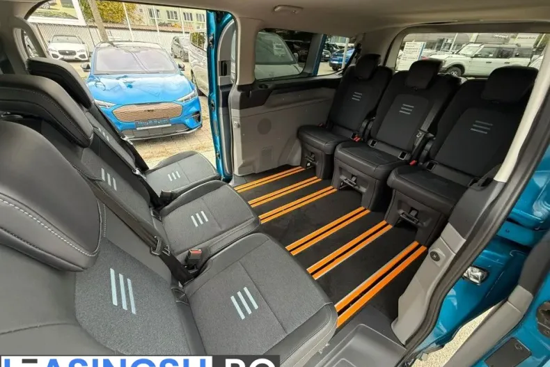 Ford Tourneo Custom din 2025 cu 1 km - oferta FOR213260 - foto 13